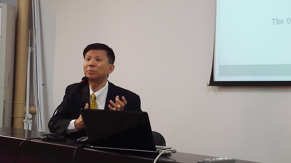 台湾东海大学黄开义教授应邀到商学院讲学